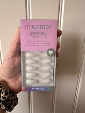 Soft Gel Press On Nails - White Mix